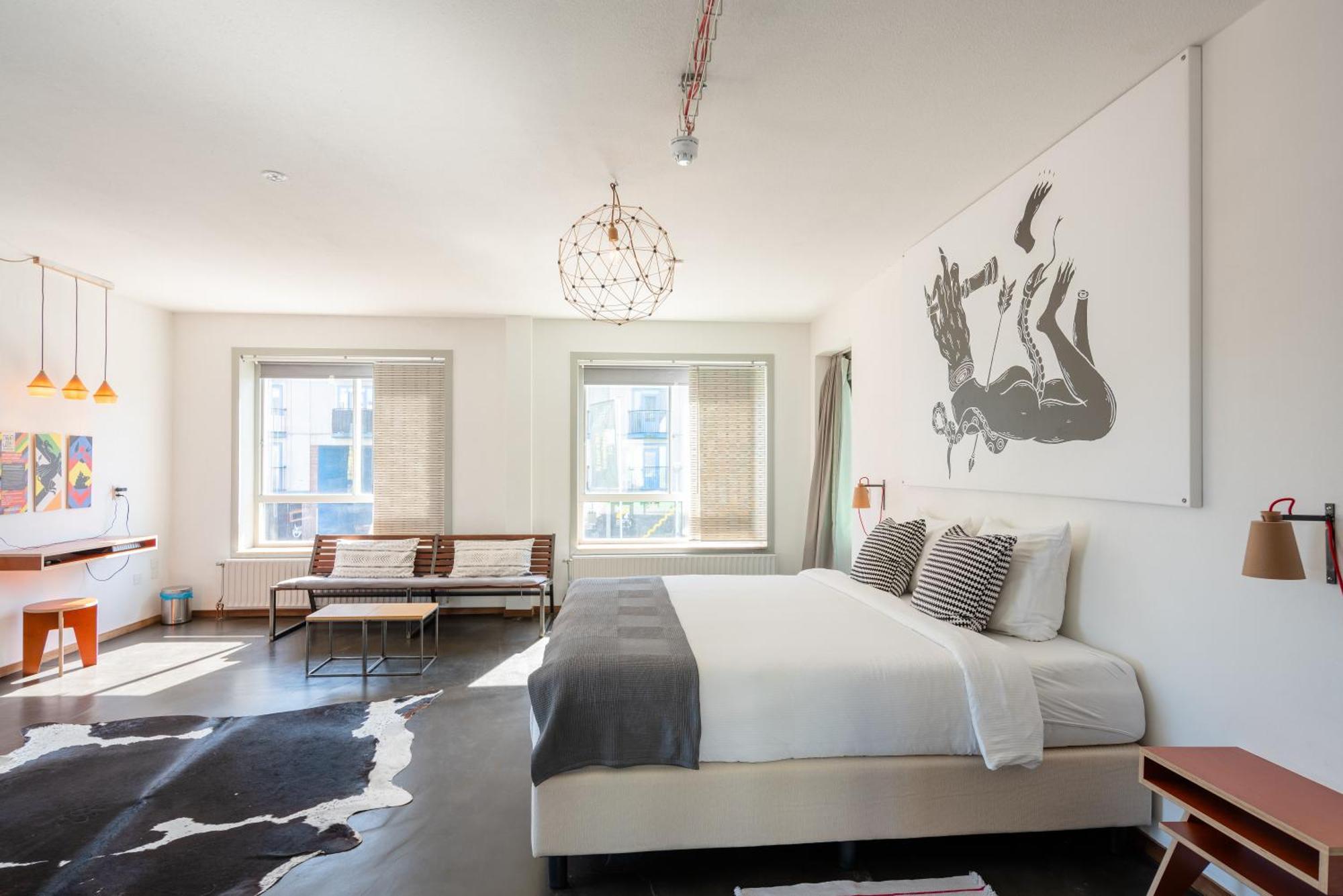 Hotel Zuid Oost Heesterveld / Zoh Amsterdam